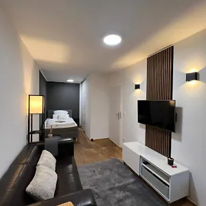 Medienhafen Direkt Am Zentrum Apartment Düsseldorf